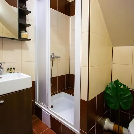 Przy Plazy -pelikan Apartman *